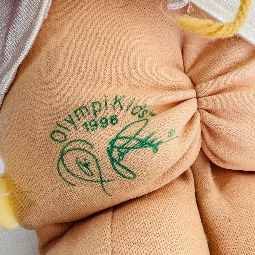1996 Cabbage Patch Kids Olympikids Special‎ Edition Doll Green Eyes